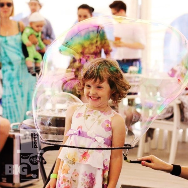 BIG PARTY: BĒRNU PASĀKUMI burbuļu šovs / ДЕТСКИЕ ПРАЗДНИКИ шоу мыльных пузырей