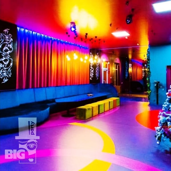 BIG PARTY LOUNGE NEO CLUB: Klubs ideāli piemērots modes tusiņiem un diskotēkām / Идеальный клуб для модных вечеринок и дискотек
