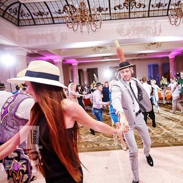 BIG PARTY: KORPARATĪVI UN IZLAIDUMI / КОРПОРАТИВЫ И ВЫПУСКНЫЕ