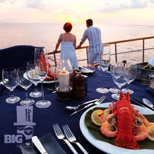 BIG PARTY: jahta ROMANTIKA UN PĀRSTEIGUMI / яхта РОМАНТИКА И СЮРПРИЗЫ